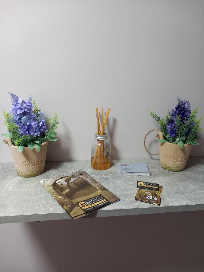 Greth House Bed & Breakfast เนเปิลส์ ภายนอก รูปภาพ
