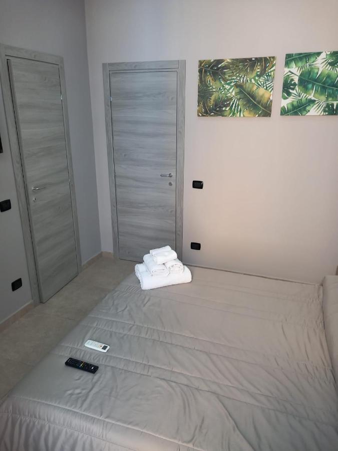 Greth House Bed & Breakfast เนเปิลส์ ภายนอก รูปภาพ