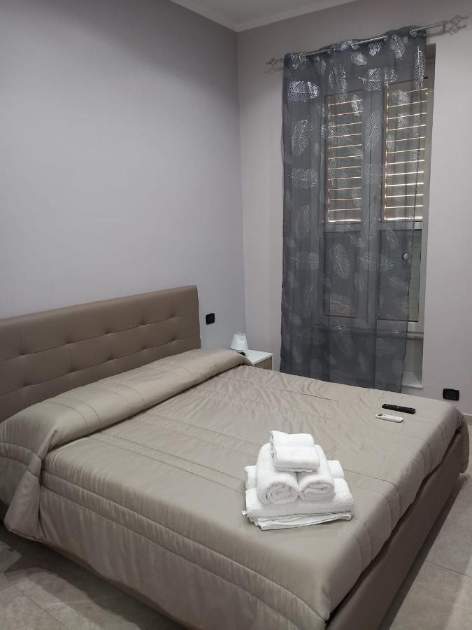 Greth House Bed & Breakfast เนเปิลส์ ภายนอก รูปภาพ