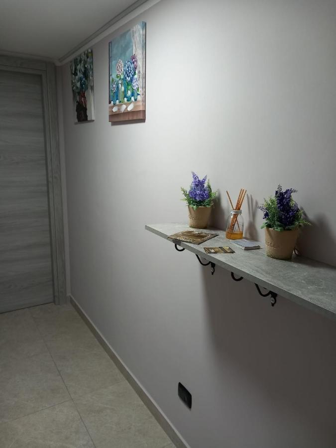 Greth House Bed & Breakfast เนเปิลส์ ภายนอก รูปภาพ